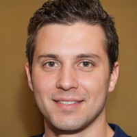 Oliver Moore casino expert